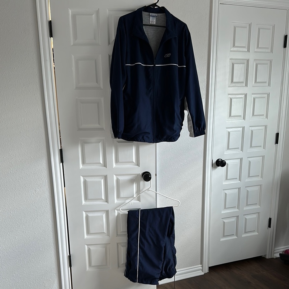 Reebok Mens White and Navy Blue Athletic Pants and Jacket